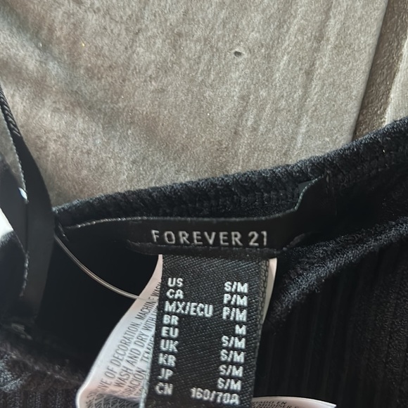 Forever 21 black ribbed one sleeve song bodysuit new with tags s/m - Picture 3 of 5